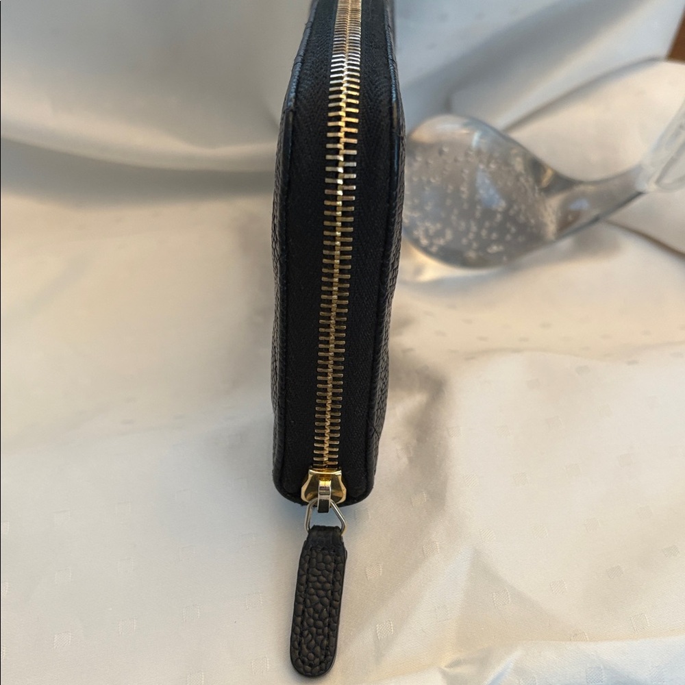 Chanel Black Caviar Leather Zip Wallet with Original COA (EUC) 🖤🖤🖤 - Picture 8 of 16